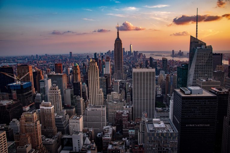 Sunset, manhattan, city — Tools for Forex Traders to Navigate Global Price Movements